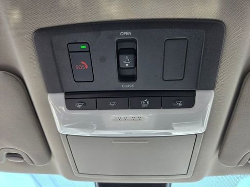 Used 2023 Nissan Altima 2.5 SL FWD image 28