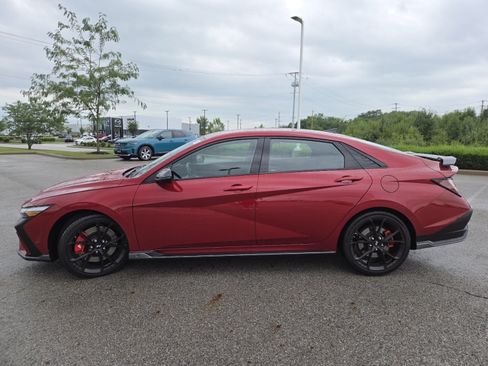 Used 2025 Hyundai Elantra N FWD image 14