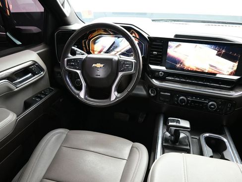 Used 2023 Chevrolet Silverado 1500 LTZ w/ LTZ Premium Package AWD/4WD image 11