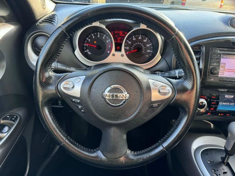 Used 2013 Nissan Juke SL AWD/4WD image 19
