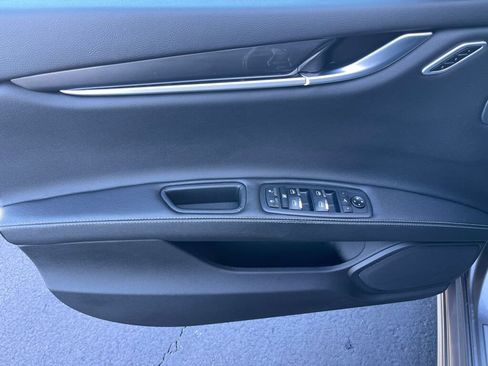 Used 2021 Maserati Ghibli S image 13