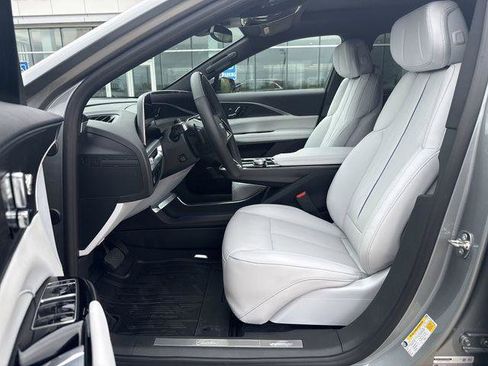 New 2026 Cadillac Lyriq Sport image 9