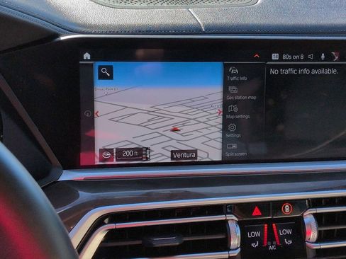 Used 2022 BMW X5 sDrive40i w/ M Sport Package image 16