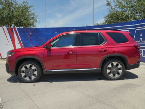 New 2026 Honda Pilot Touring image 10
