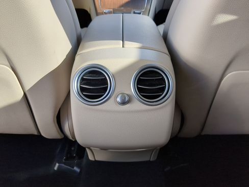 Used 2021 Mercedes-Benz GLC 300 image 30