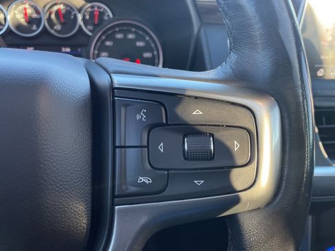 Used 2021 Chevrolet Tahoe Z71 w/ Z71 Signature Package image 29