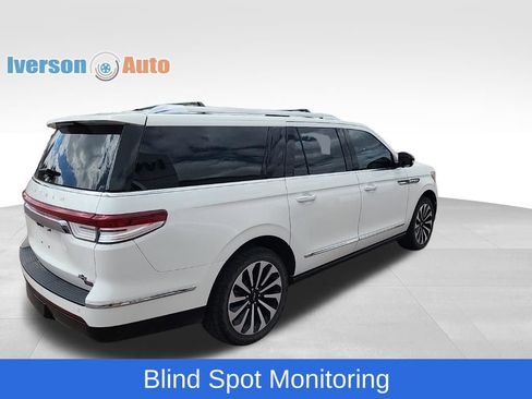 Used 2023 Lincoln Navigator L Reserve AWD/4WD image 11