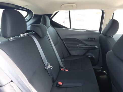 New 2025 Nissan Kicks Play S image 18