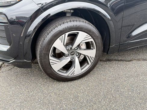 Used 2025 Audi Q6 e-tron Premium Plus w/ Premium Plus image 12