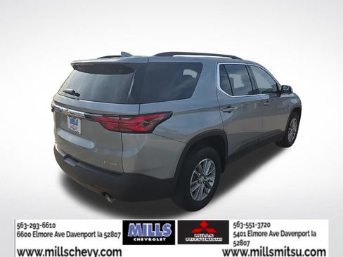 Used 2023 Chevrolet Traverse LT AWD/4WD image 5