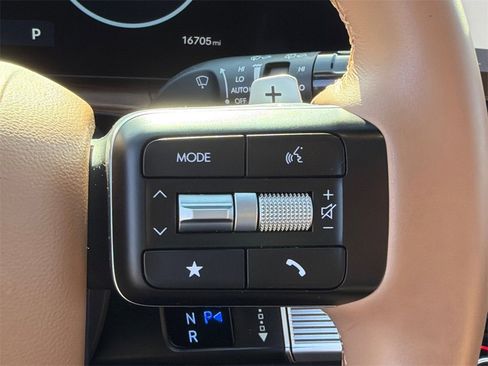 Used 2024 Hyundai Santa Fe Limited image 26