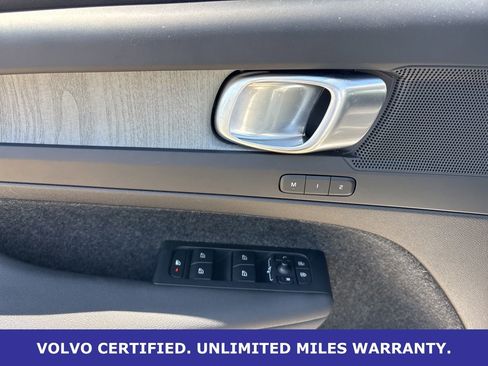 Certified 2025 Volvo XC40 B5 Plus image 15