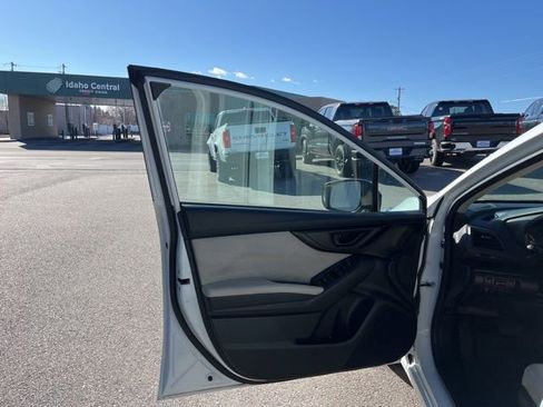 Used 2023 Subaru Impreza Premium image 26