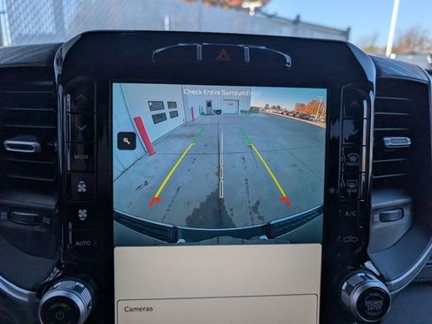 Used 2023 RAM 1500 Laramie image 19