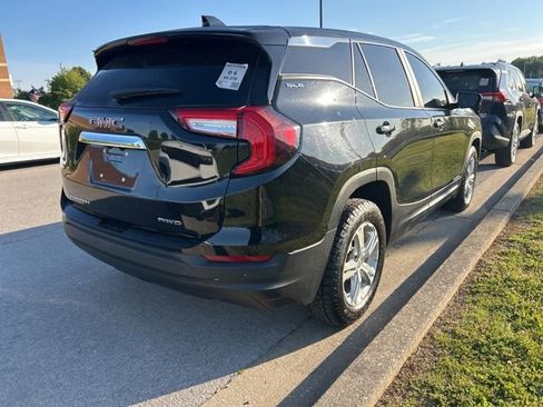 Used 2023 GMC Terrain SLE AWD/4WD image 3