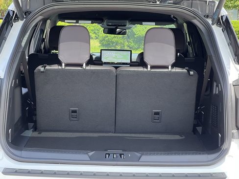 New 2026 Ford Explorer Platinum RWD image 21