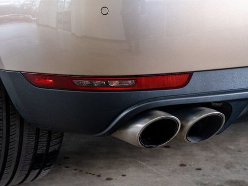 Used 2016 Porsche Macan S image 26