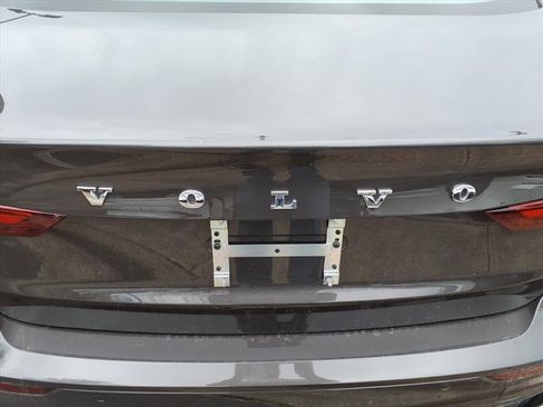 Certified 2025 Volvo S60 B5 Plus image 5