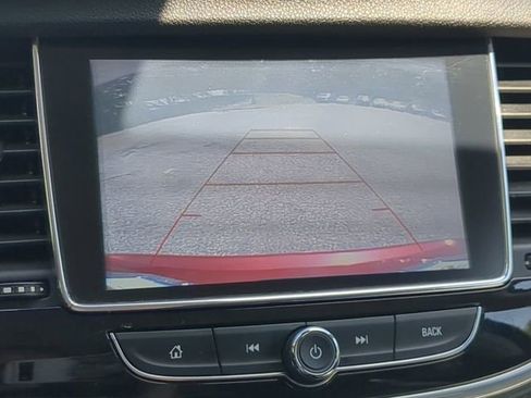 Used 2020 Buick Encore Preferred FWD image 19