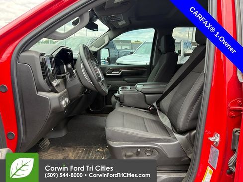 Used 2025 GMC Sierra 2500 SLE w/ SLE Value Package; AWD/4WD image 5