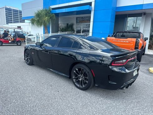 Used 2022 Dodge Charger Scat Pack w/ Plus Group RWD image 5