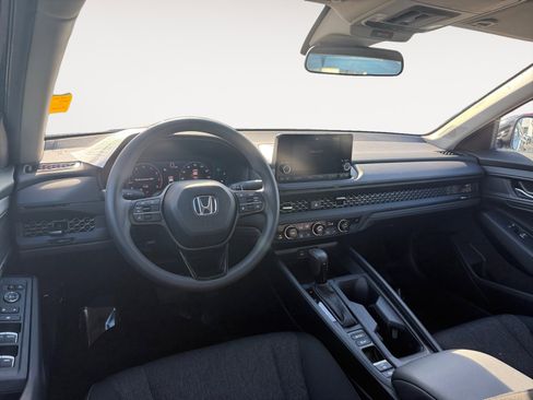 Certified 2025 Honda Accord SE image 15