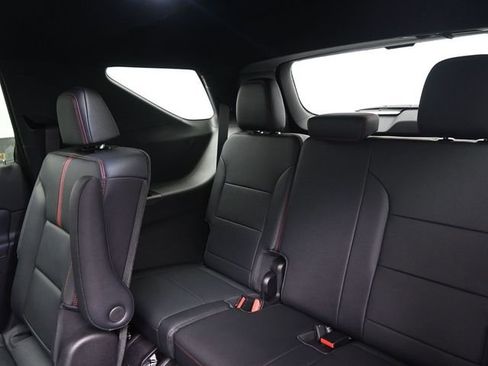 New 2026 Chevrolet Traverse RS w/ LPO, Floor Liner Package image 9
