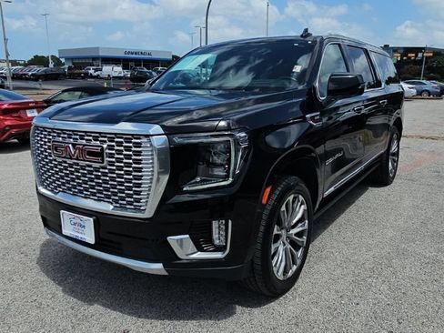 Used 2021 GMC Yukon XL Denali w/ Denali Ultimate Package RWD image 3