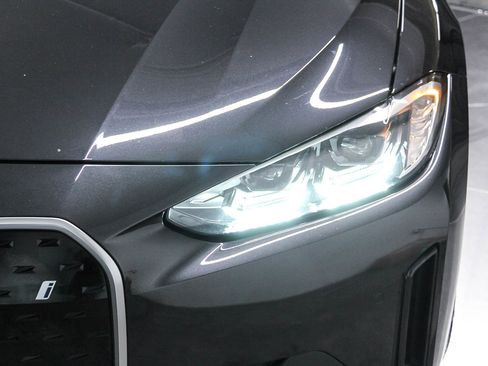 Certified 2023 BMW i4 eDrive35 w/ Premium Package image 10