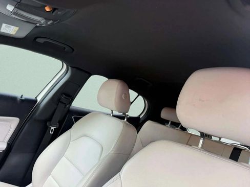 Used 2019 Mercedes-Benz GLA 250 4MATIC image 30