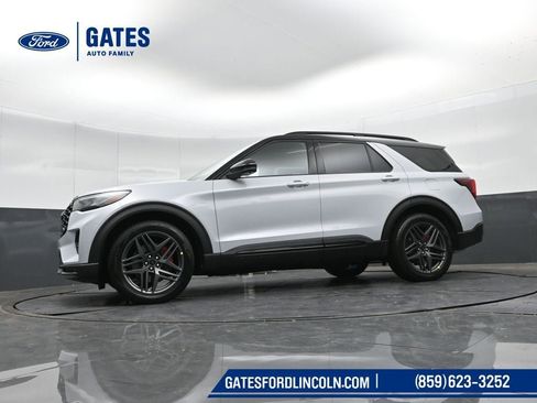 New 2026 Ford Explorer ST w/ Sun And Sound Package image 38