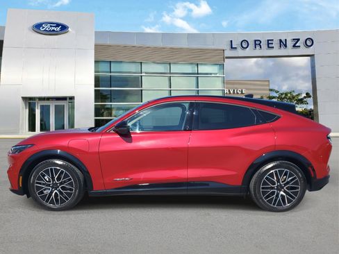 Used 2024 Ford Mustang Mach-E Premium image 8