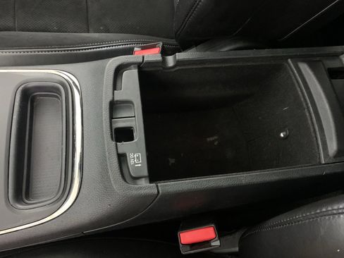 Used 2018 Dodge Durango SRT w/ SRT Interior Appearance Group image 29