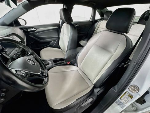 Used 2020 Volkswagen Jetta R-Line w/ R-Line Cold Weather Package FWD image 13