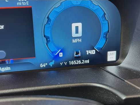 Certified 2025 Ford Bronco Sport Outer Banks w/ Outer Banks Tech Package+ AWD/4WD image 34