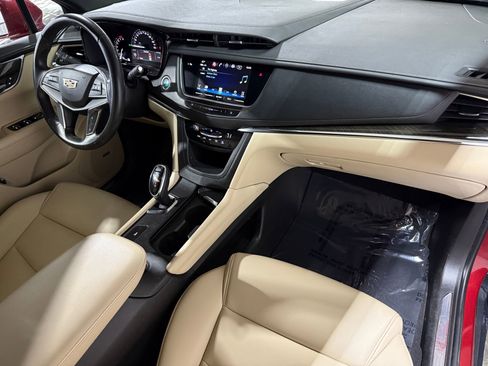 Used 2019 Cadillac XT5 FWD image 41