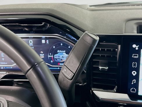 Used 2023 GMC Sierra 1500 Elevation image 24