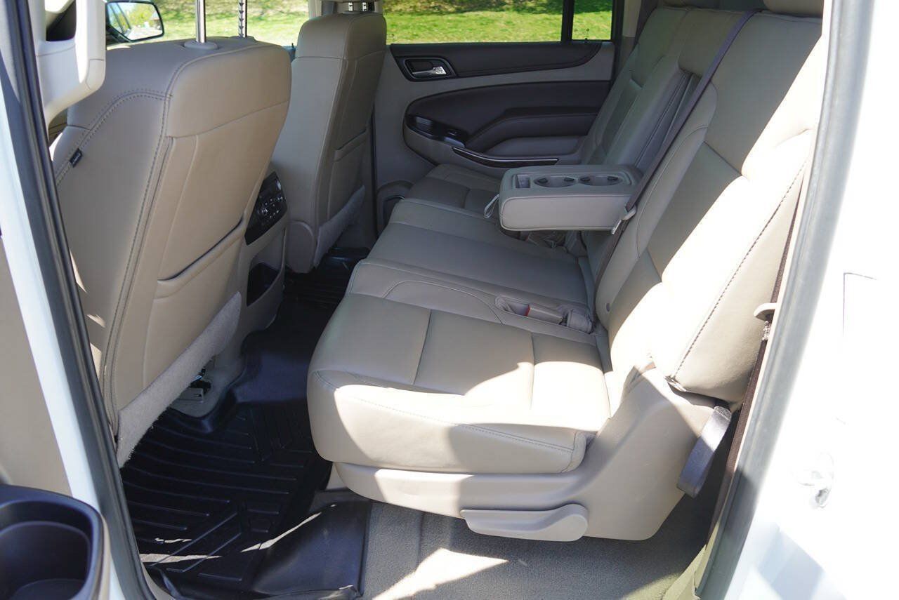 Used 2019 Chevrolet Suburban LT AWD/4WD image 13