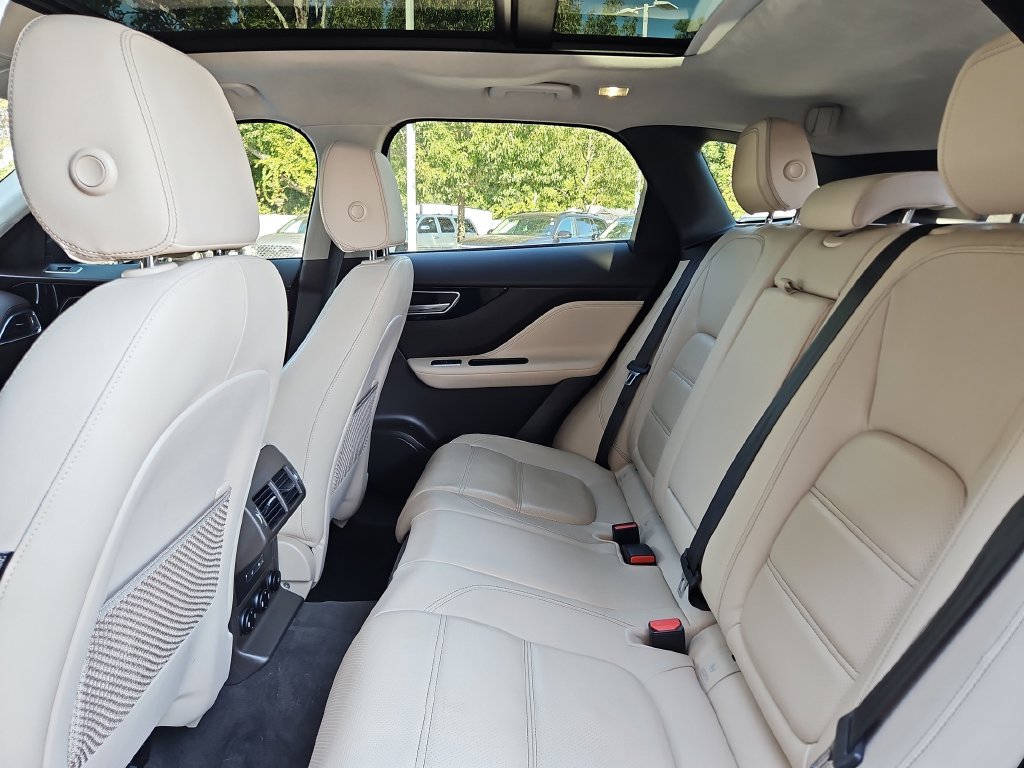 Used 2020 Jaguar F-PACE Prestige AWD/4WD image 29