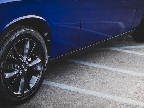 Used 2021 Dodge Challenger SXT w/ Driver Convenience Group image 25