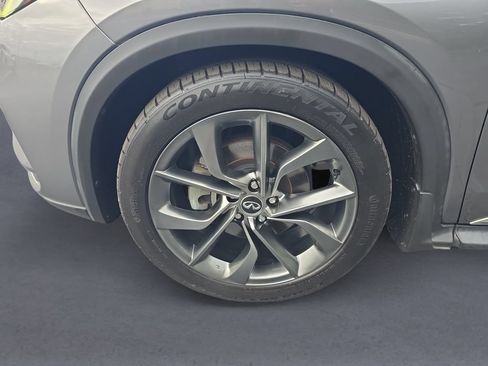 Used 2019 INFINITI QX50 Essential w/ Sensory Package AWD/4WD image 10