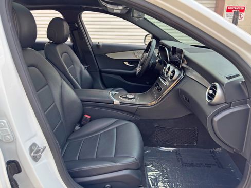 Used 2021 Mercedes-Benz C 300 Sedan w/ Premium Package image 15