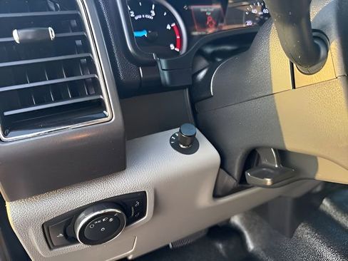Used 2018 Ford F350 XLT AWD/4WD image 26
