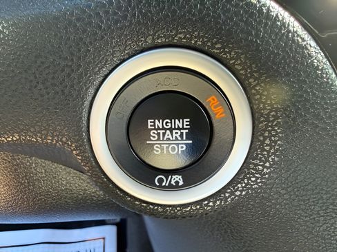 Used 2020 Chrysler 300 S RWD image 21