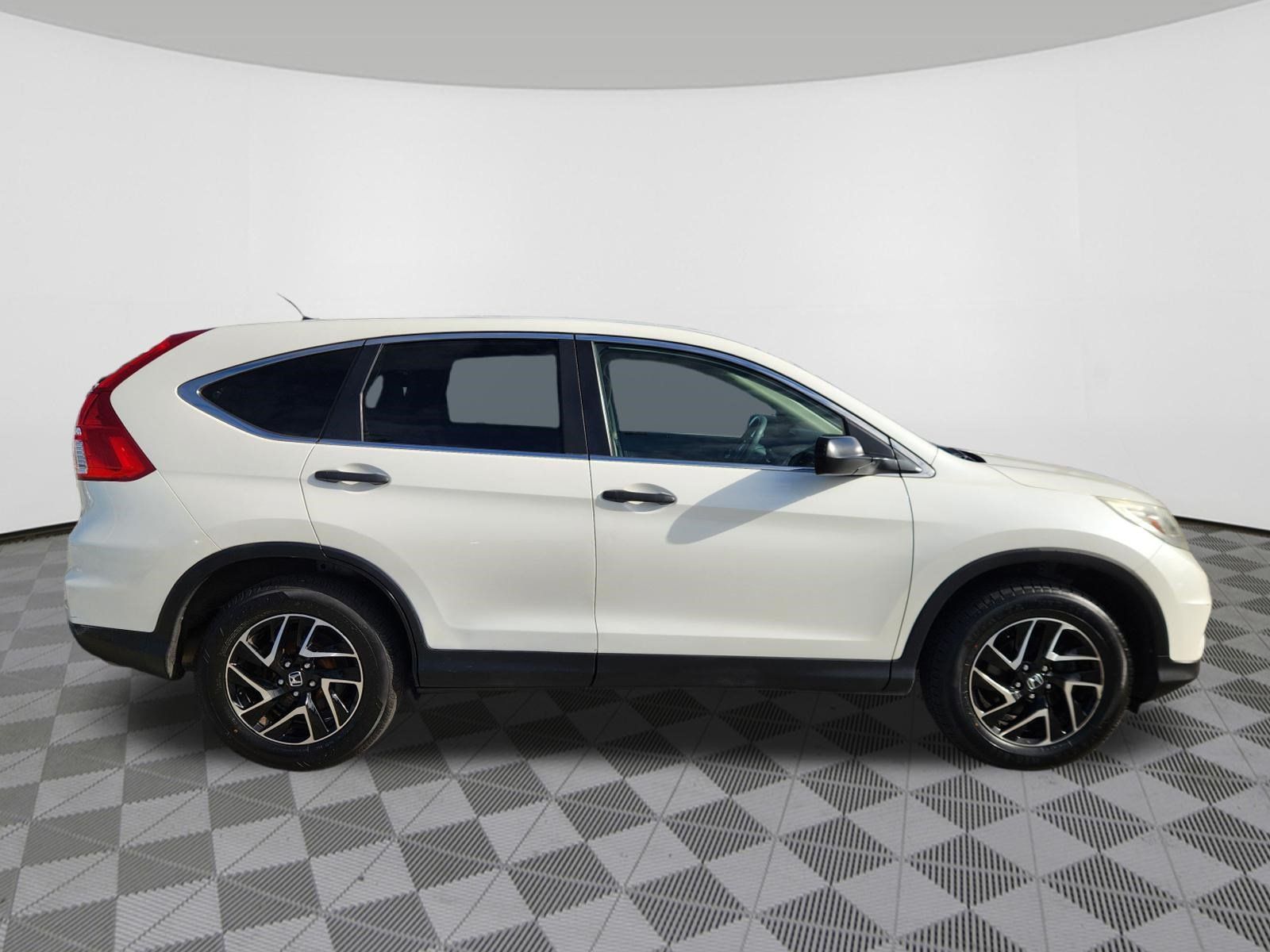 Used 2016 Honda CR-V SE image 6