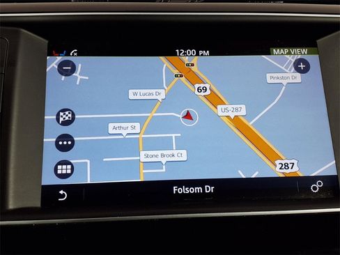 Used 2017 Jaguar F-PACE Prestige image 15