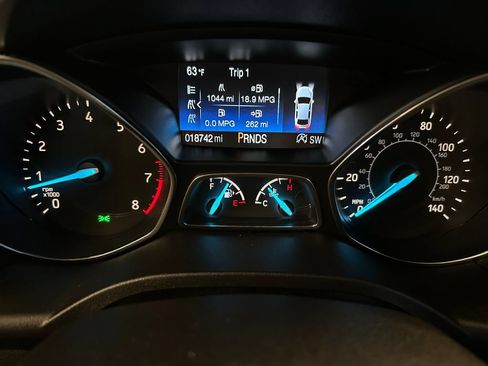 Used 2019 Ford Escape SEL FWD image 10