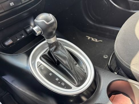 Used 2014 Kia Soul FWD image 14