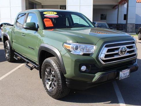 Certified 2021 Toyota Tacoma SR5 w/ Technology Package RWD image 2