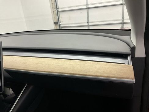 Used 2018 Tesla Model 3 image 12